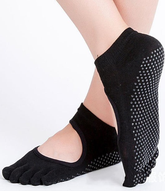 Digging hole dispensing yoga socks ladies slip five finger socks sports socks
