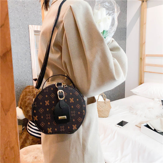 Crossbody Bag Retro Fashion Western Style Portable Round Cake Bag