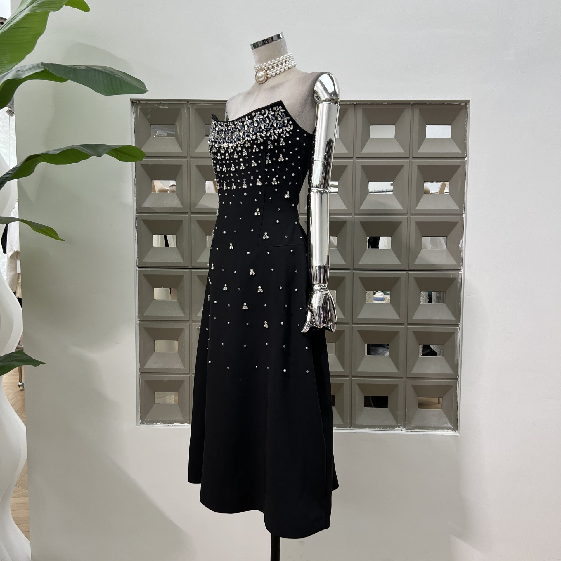 High-grade Expensive Gas CHIC Manual Nail Drill Heavy Industry Waist Tube Top Dress Chaebol Daughter Cold Wind Long Dress