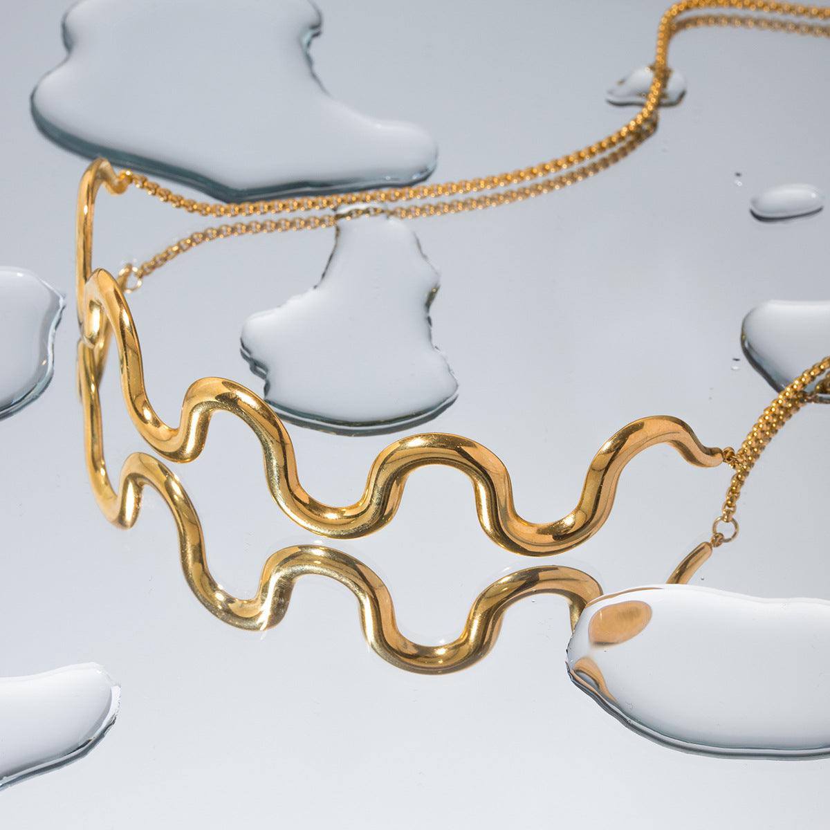 Personality Temperament And High-end 18k Gold-plated Stainless Steel Wave Pull-out Necklace