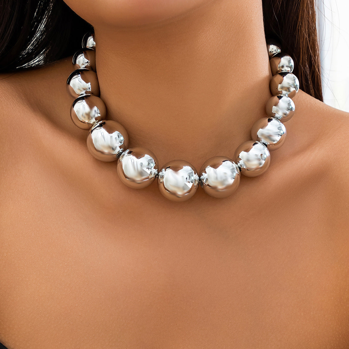 Amazon Hip-hop Retro Exaggerated Round Bead Chain Big Heart Pendant Fashion Personality Necklace Jewelry Wholesale
