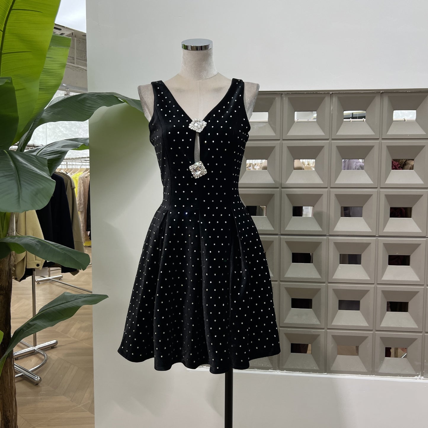 Amazon Fashionable High-end Daughter Imported Full Diamond Waist Heavy Industry Dress Retro Chic Early Autumn Gift Skirt