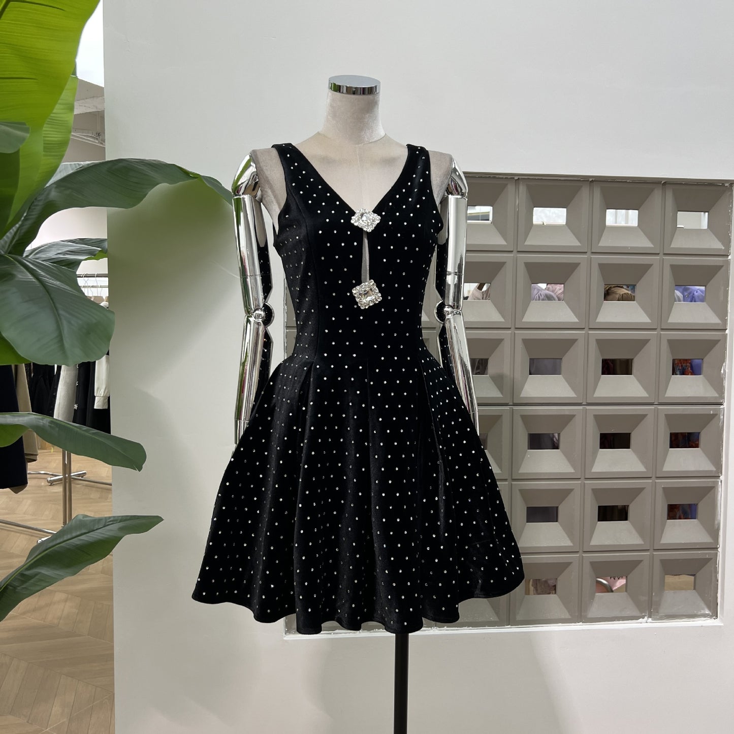 Amazon Fashionable High-end Daughter Imported Full Diamond Waist Heavy Industry Dress Retro Chic Early Autumn Gift Skirt