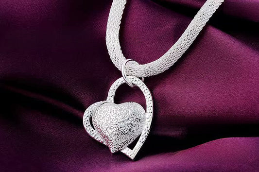 New Shelves Korean Fashion Boutique Jewelry Silver Mesh Chain Heart Necklace