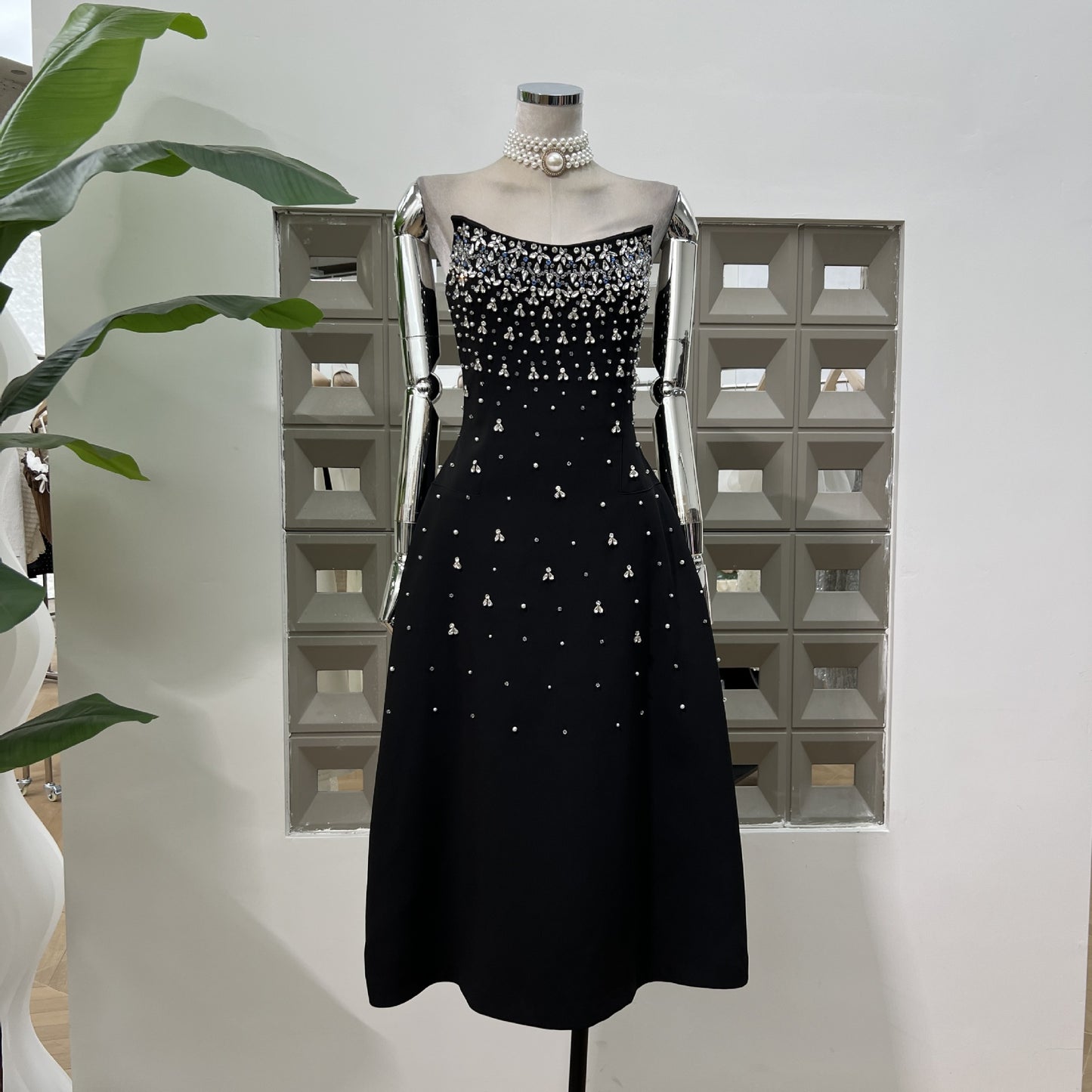 High-grade Expensive Gas CHIC Manual Nail Drill Heavy Industry Waist Tube Top Dress Chaebol Daughter Cold Wind Long Dress