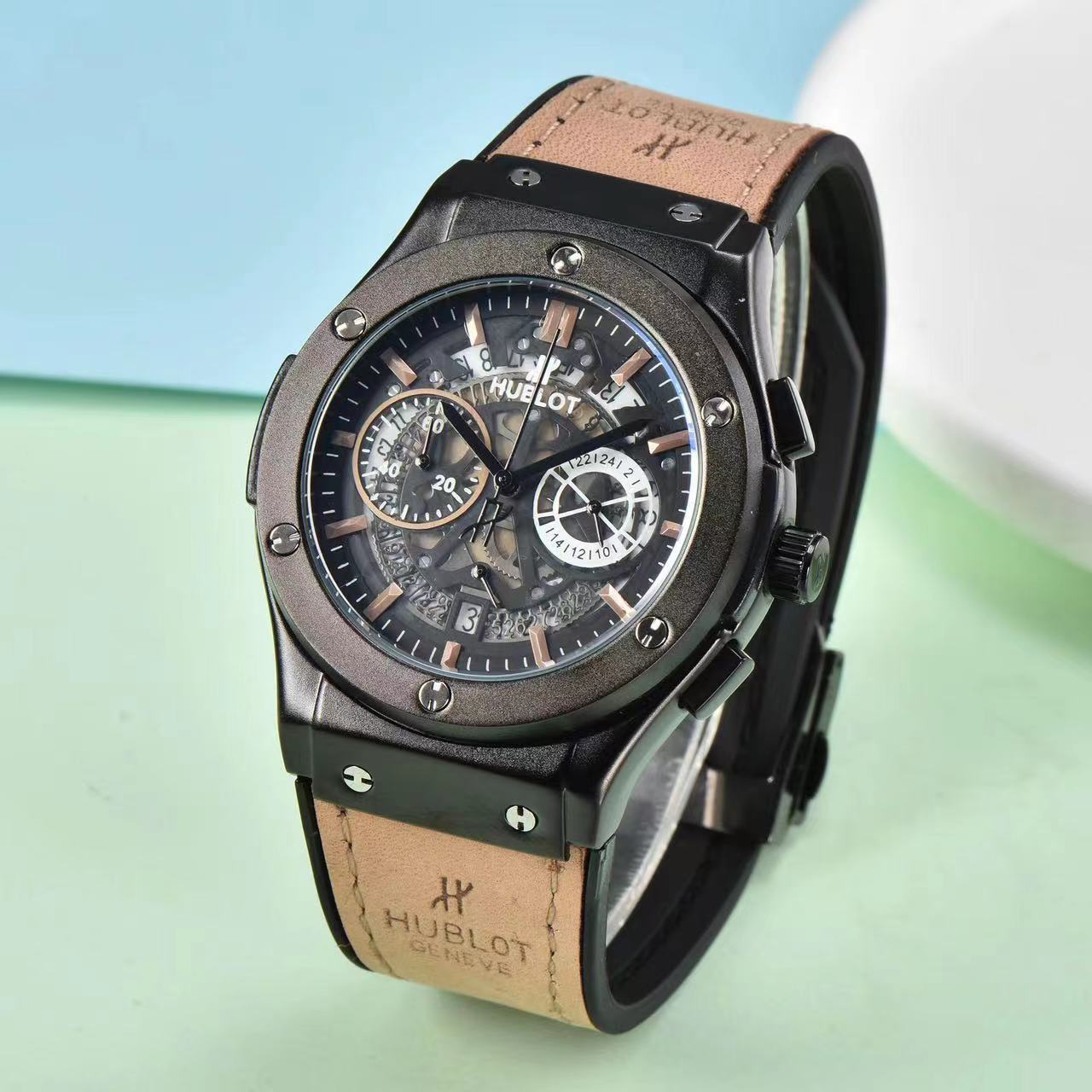 European Men&amp;#039;s Quartz Multi-functional Six-pin Sweep Second Calendar Watch