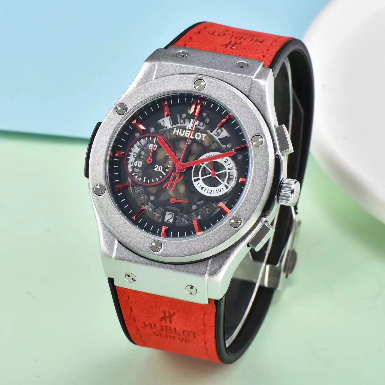 European Men&amp;#039;s Quartz Multi-functional Six-pin Sweep Second Calendar Watch